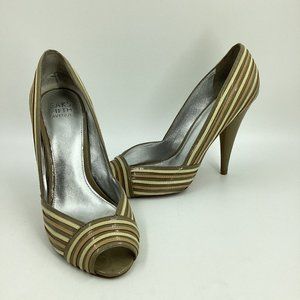 Saks Fifth Avenue Nude Patent Leather Peep Toe Heels Women Sz 8.5B US/39EU Italy